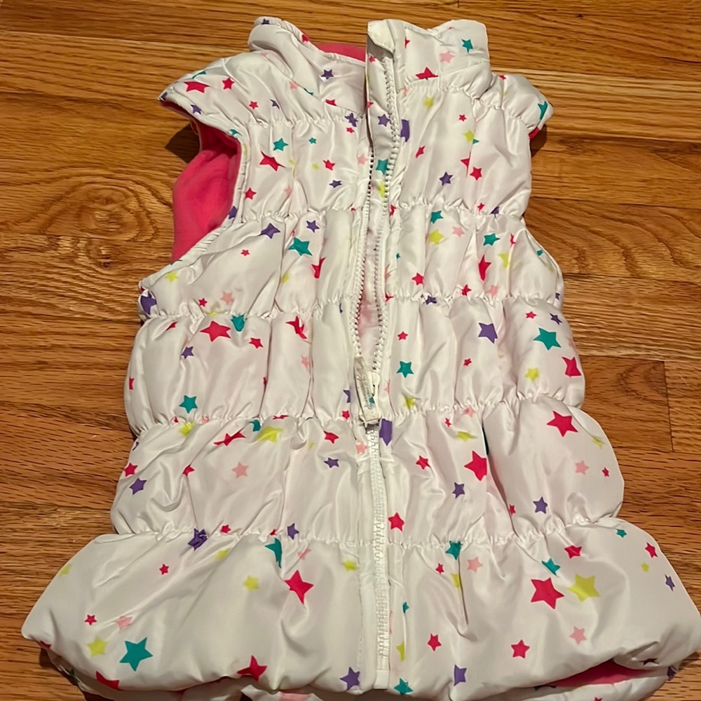 Girl 4T puffy vest NEW - no tags